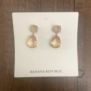 Banana Republic Gemstone Drop earrings in Rose, brand new